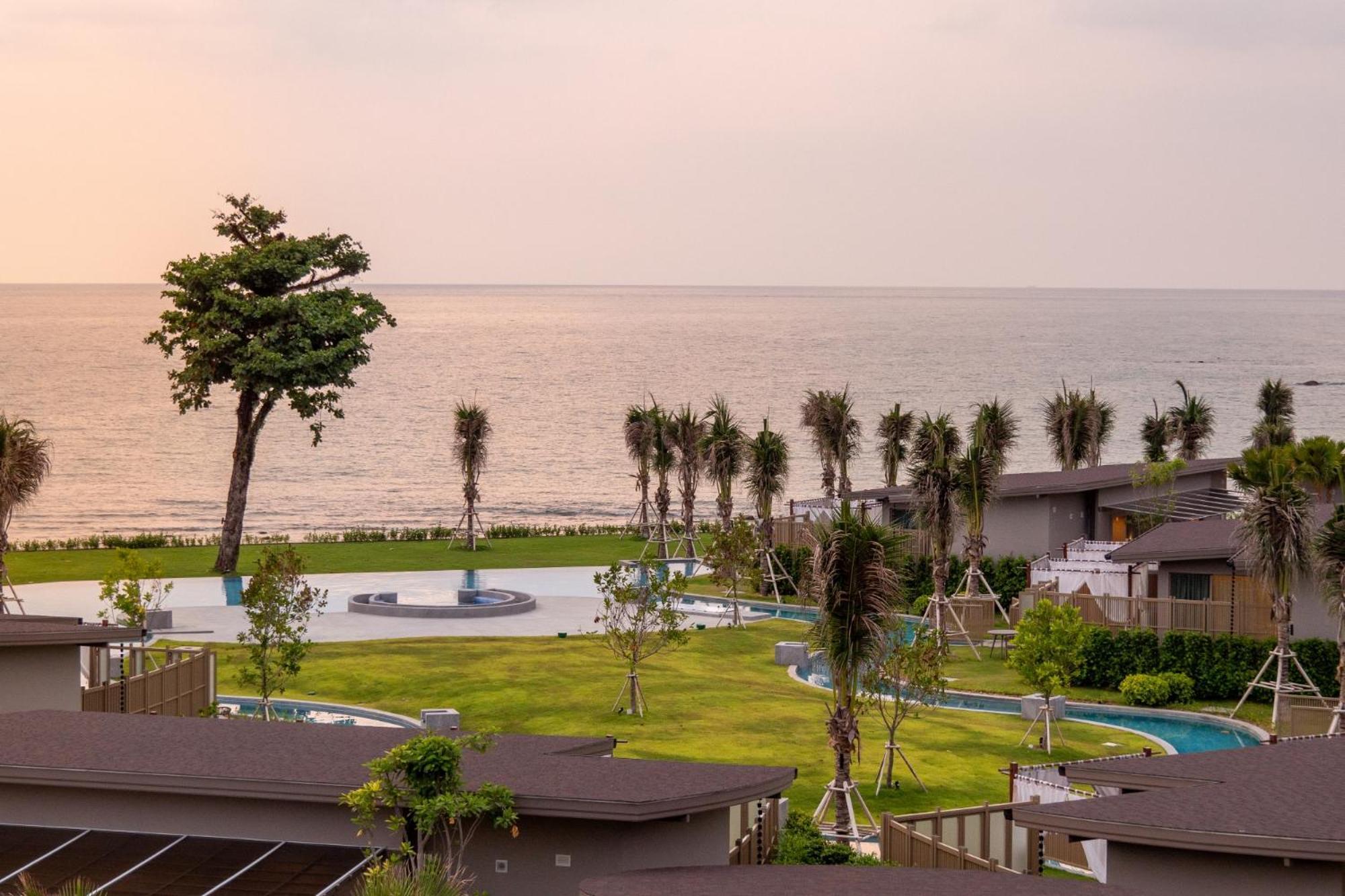 The Little Shore Khao Lak By Katathani Εξωτερικό φωτογραφία